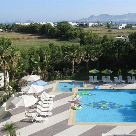 Hotel Athina Lambi  Exterior foto